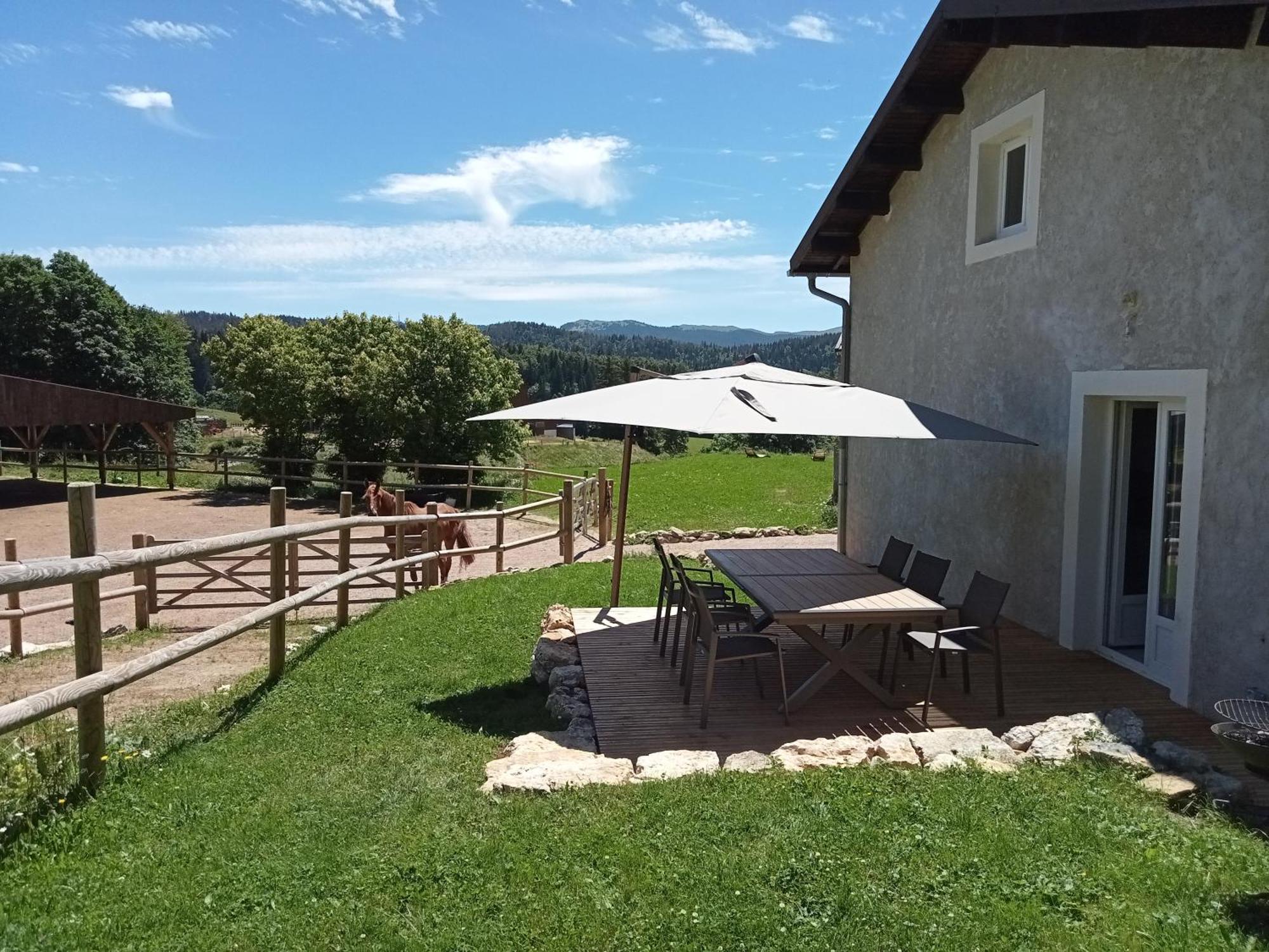 Gite Des 3 Marches Lamoura Esterno foto